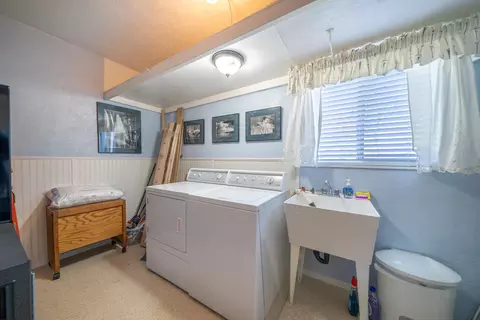 2105 Olive Ave, Redding, CA 96001 photo 24