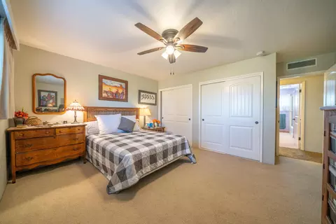 2105 Olive Ave, Redding, CA 96001 photo 21