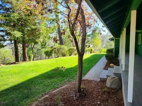8323 Secluded Valley Dr, Redding, CA 96001 photo 5