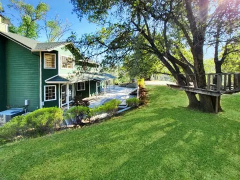 8323 Secluded Valley Dr, Redding, CA 96001 photo 6