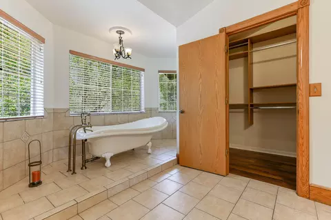 8323 Secluded Valley Dr, Redding, CA 96001 photo 29