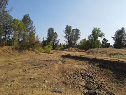 Old Oregon Trail, Redding, CA 96003 photo 5