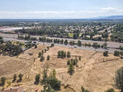 4323 Churn Crk Rd, Redding, CA 96002 photo 3