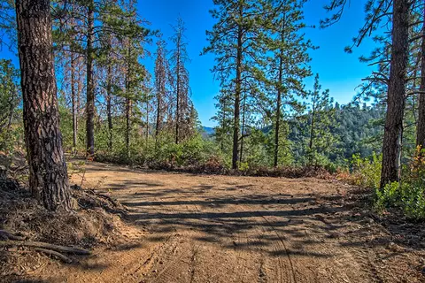 Walker Mine Rd, Shasta Lake, CA 96019