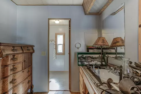 18065 Pine St, Lakehead, CA 96051 photo 18