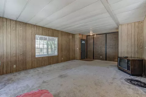18065 Pine St, Lakehead, CA 96051 photo 10