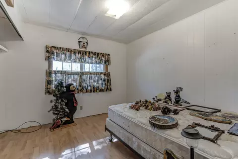 18065 Pine St, Lakehead, CA 96051 photo 22
