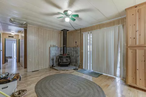 18065 Pine St, Lakehead, CA 96051 photo 11