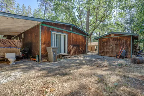 18065 Pine St, Lakehead, CA 96051 photo 28