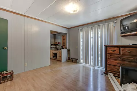 18065 Pine St, Lakehead, CA 96051 photo 17
