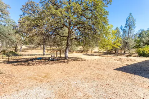 19687 Midland Dr, Redding, CA 96003 photo 36