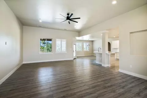 867 Santa Cruz Dr, Redding, CA 96003 photo 7