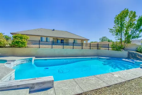 867 Santa Cruz Dr, Redding, CA 96003 photo 31