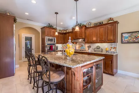 2164 Hope Ln, Redding, CA 96003 photo 5