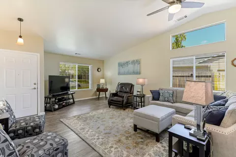 2133 Hemingway St, Redding, CA 96003 photo 13