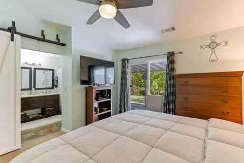 2133 Hemingway St, Redding, CA 96003 photo 4