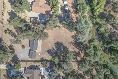 10691 Old Oregon Trl, Redding, CA 96003 photo 21