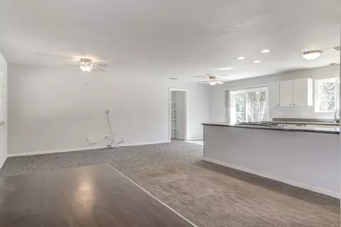 10691 Old Oregon Trl, Redding, CA 96003 photo 8