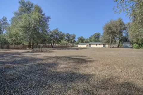 10691 Old Oregon Trl, Redding, CA 96003 photo 18