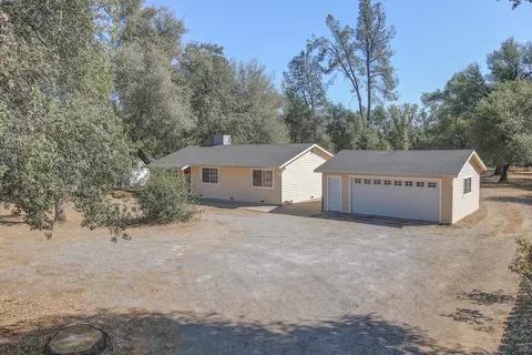 10691 Old Oregon Trl, Redding, CA 96003 photo 25