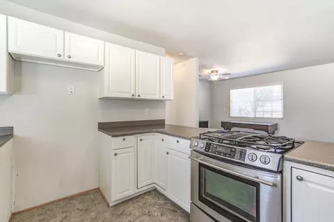 10691 Old Oregon Trl, Redding, CA 96003 photo 5