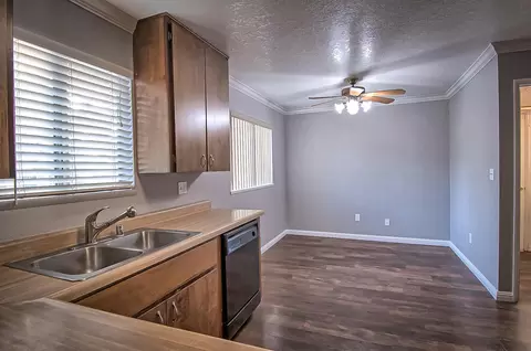 1143 Dominion Dr, Redding, CA 96002 photo 3