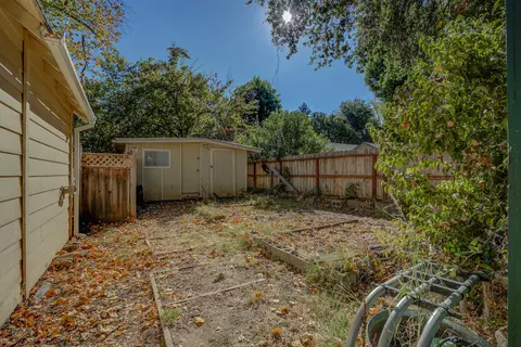 2604 Freebridge St, Redding, CA 96001 photo 7