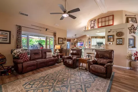 19219 Nike Ct, Redding, CA 96003 photo 10