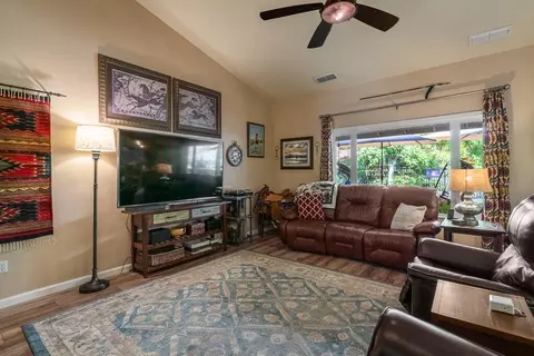 19219 Nike Ct, Redding, CA 96003 photo 8
