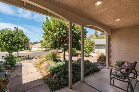 19219 Nike Ct, Redding, CA 96003 photo 6
