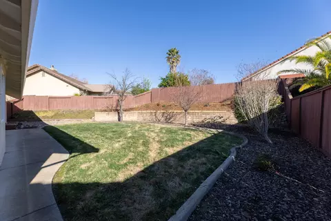 2111 Sophy Pl, Redding, CA 96003 photo 16