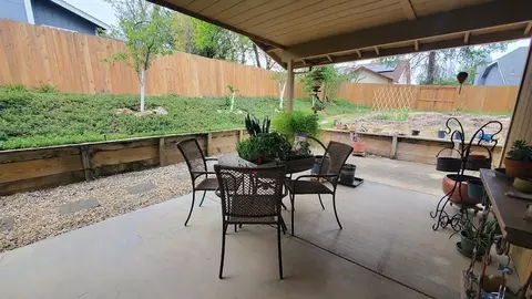 5756 Beaumont Dr, Redding, CA 96003 photo 10