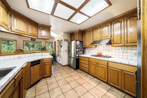 1533 Arroyo Manor Dr, Redding, CA 96003 photo 17