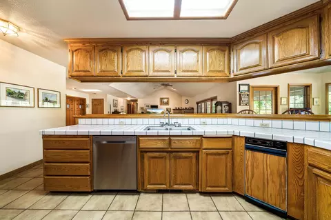 1533 Arroyo Manor Dr, Redding, CA 96003 photo 16