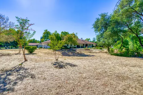 1533 Arroyo Manor Dr, Redding, CA 96003 photo 40
