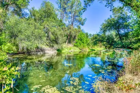 1533 Arroyo Manor Dr, Redding, CA 96003 photo 3