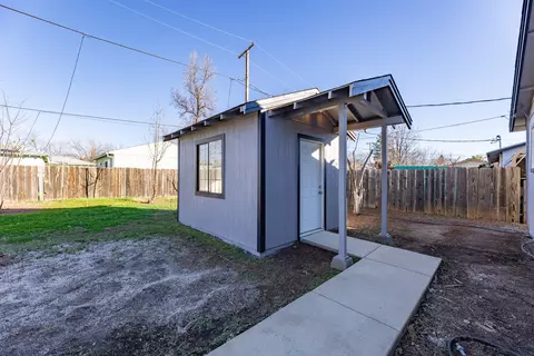 2116 Galaxy Way, Redding, CA 96002 photo 11