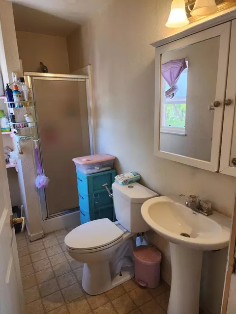 2405 West St, Redding, CA 96001 photo 11