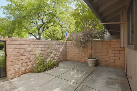 1934 Bechelli Ln, Redding, CA 96002 photo 2