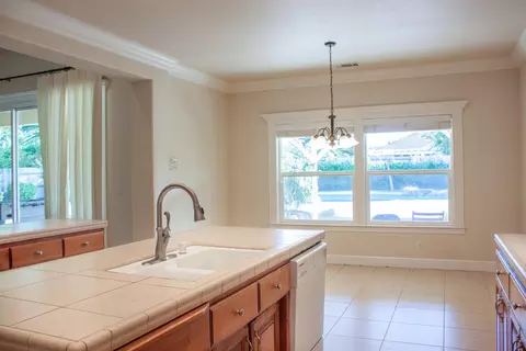 2049 Tradition Way, Redding, CA 96001 photo 6