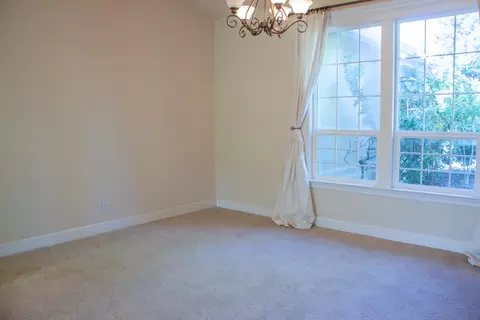 2049 Tradition Way, Redding, CA 96001 photo 11