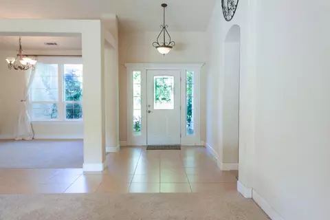2049 Tradition Way, Redding, CA 96001 photo 10