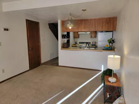 847 Mission Sierra Ct, Redding, CA 96003 photo 6