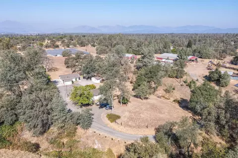 10194 Old Oregon Trl, Redding, CA 96003 photo 102