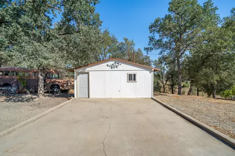 10194 Old Oregon Trl, Redding, CA 96003 photo 86