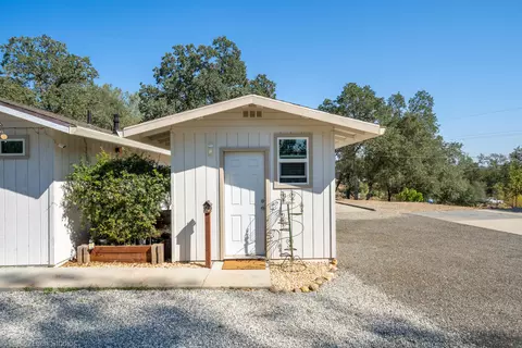 10194 Old Oregon Trl, Redding, CA 96003 photo 31