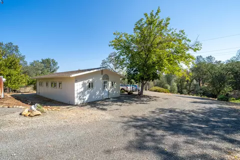 10194 Old Oregon Trl, Redding, CA 96003 photo 45