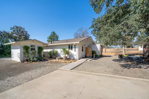 10194 Old Oregon Trl, Redding, CA 96003 photo 6