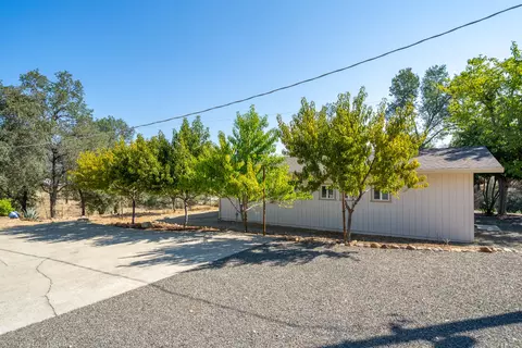 10194 Old Oregon Trl, Redding, CA 96003 photo 88