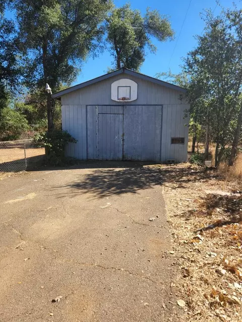 20113 Cindy Ln, Redding, CA 96002 photo 23